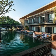 คูลดาวส์รีสอร์ทแม่ริม