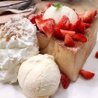 A Little Sweet, Dessert Cafe เขารัง