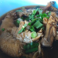 เมนูของร้าน ก๋วยเตี๋ยวไก่มะระพระราม 5