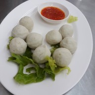 เมนูของร้าน ลูกชิ้นปลานายโจว สะพานควาย