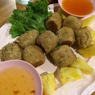 ขาวสะอาด พ.ศ 2526