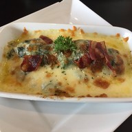 เมนูของร้าน Hideout Grill & Bistro Khonkaen