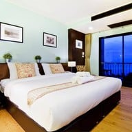 The Chom Thian Twelve