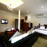 ภูชบารีสอร์ท