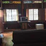 บ้านไทยแสงเทียน