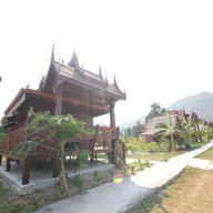 หัวหินบ้านไทยรีสอร์ท