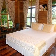 บางเสร่วิลเลจรีสอร์ท