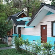 ภูบาร์รีสอร์ทแอนด์โลตัสไดฟ์