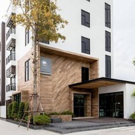 โรงแรมนารีตะ แอท อมตะ