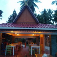 เกาะมุกรีสอร์ท