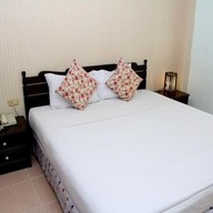 โรงแรมริมธารอินน์