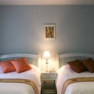 ออกัสเรสซิเด้นซ์