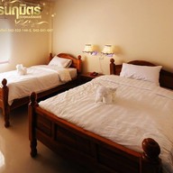 โรงแรมพรนฤมิตร (ธาตุพนมรีสอร์ท)