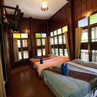 บ้านไทยแสงเทียน