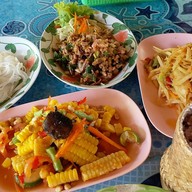 ส้มตำบิ๊กโบ๊ท เมืองอุบล