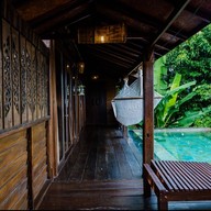 เซเรนดิพิติบีชรีสอร์ท