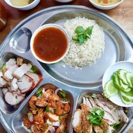 ข้าวมันไก่วาไรตี้ พิจิตร