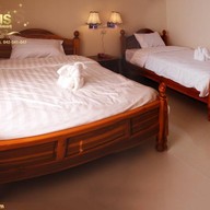 โรงแรมพรนฤมิตร (ธาตุพนมรีสอร์ท)