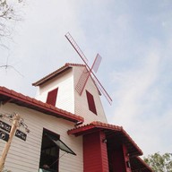 ทัชคาโน่รีสอร์ท