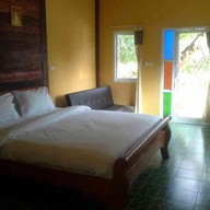 จังเกิ้ลวิวเรสเทอรองท์แอนด์โฮมสเตย์