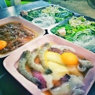 เมนูของร้าน สวนอาหารริมคลอง