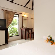 เสม็ดคลิฟรีสอร์ท