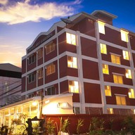 สวนศิลป์บ้านดินรีสอร์ท