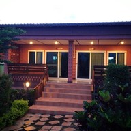 บ้านไร่สุจิรา