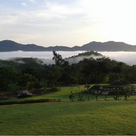 เดอะทริปเปิ้ลเอ็มแอทเขากระโจม