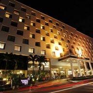 โรงแรมคิงปาร์คอเวนิว
