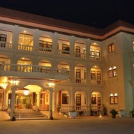 โรงแรมอุดมทรัพย์