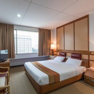 นานาโฮเต็ล