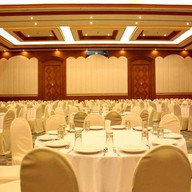 โรงแรมซันธาราเวลเนสรีสอร์ท
