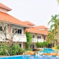 ชลพฤกษ์รีสอร์ต