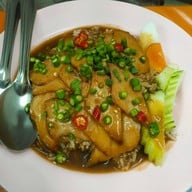 เมนูของร้าน โกคิม ข้าวหมูแดง ข้าวหมูกรอบ