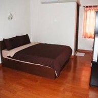 เกาะสีชังรีสอร์ท