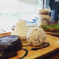 Chadonn Coffee & Bakery House