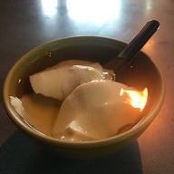 เมนูของร้าน น้ำเต้าหู้ โอ&จิน หน้าสวนสาธารณะ ลานโพธิ์ นาเกลือ