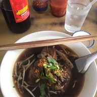 ก๋วยเตี๋ยวเป็ดตุ๋น ร้านธรรมดา มาบตาพุด