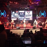 บรรยากาศ ตะวันแดงสาดแสงเดือน (มหาซน)