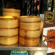 บรรยากาศ เป็ดเจ้าสัว โรบินสันบางรัก