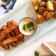 เมนูของร้าน August Organic Eatery Mercurry ville