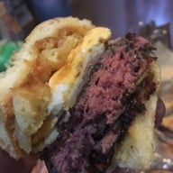 เมนูของร้าน Feed the Beast