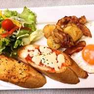 J Cafe บางเนียง