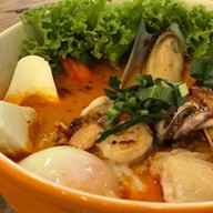 เมนูของร้าน ก๋วยเตี๋ยวหลุดโลก Crazy Noodle เจ็ดยอด