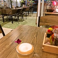 J Cafe บางเนียง