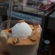 ไอศกรีมป่าตัน ในตรอกเล่าโจ๊ว