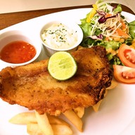 J Cafe บางเนียง