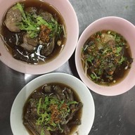 เมนูของร้าน ก๋วยเตี๋ยวเป็ดตุ๋น นนทบุรี