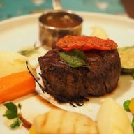 สเต็กเนื้อเท็นเดอลอยย์ Beef tenderoid  Steak